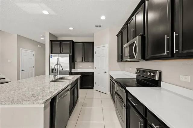 $609,000 | 813 Marsh Reed Drive, Winter Garden, FL 34787