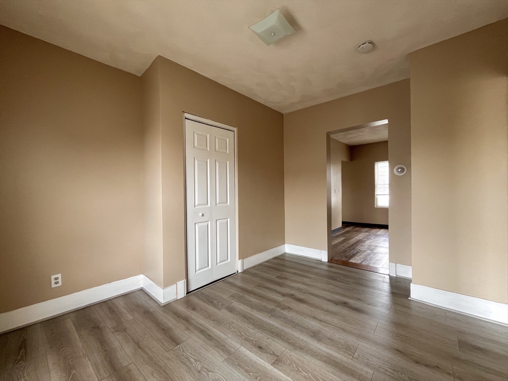 25 Oakland Avenue, Unit 3R Everett, MA 02149 - Photo 5 of 13