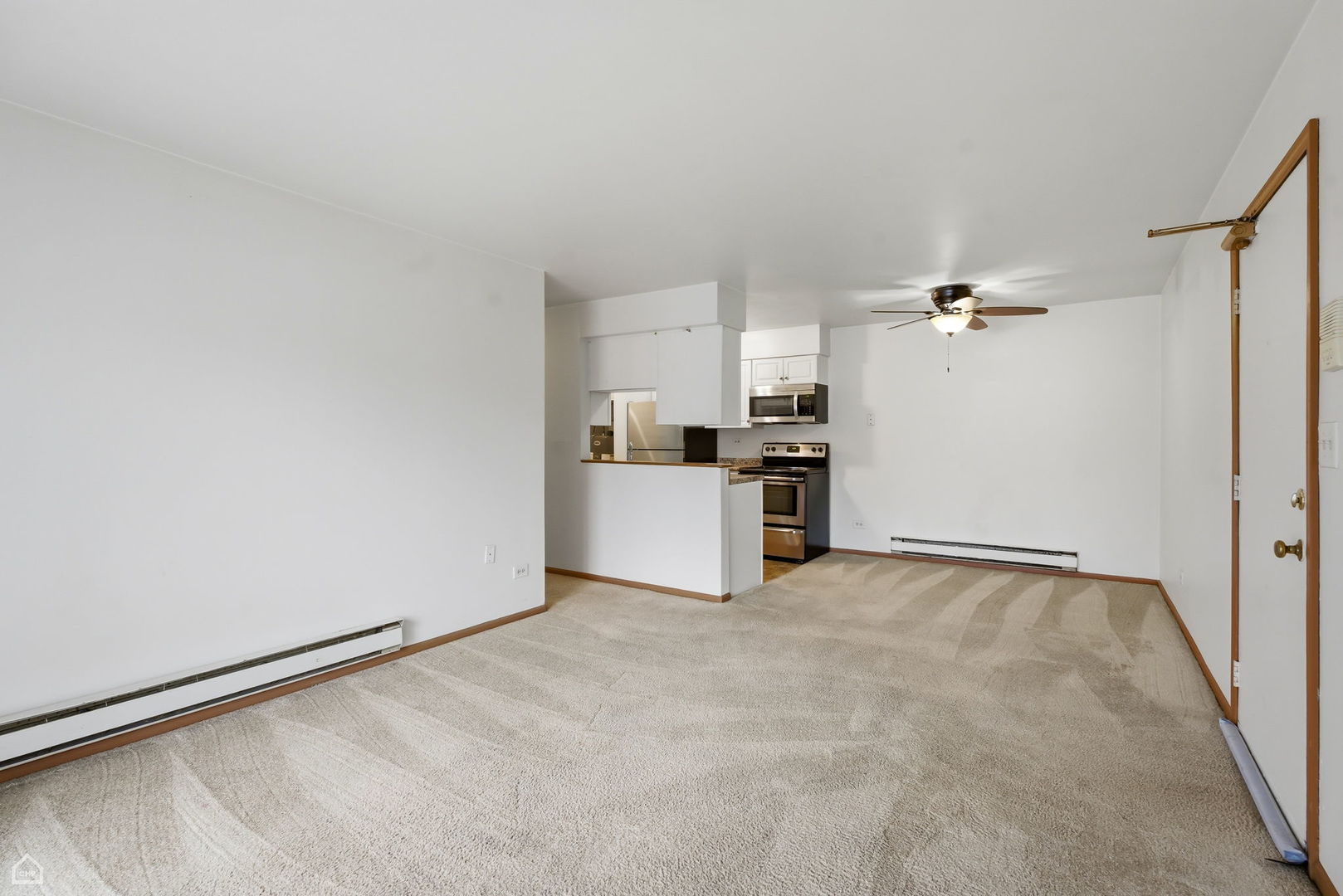 627 South Virginia Road, Unit 112 Crystal Lake, IL 60014 - Photo 6 of 16