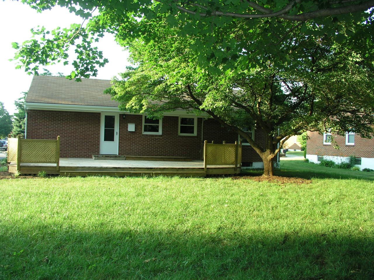 201 Frontier Road Northeast Roanoke, VA 24012 - Photo 3 of 9 back
