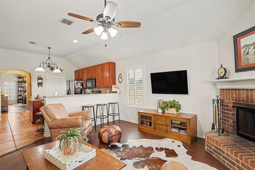 103 George Owens Road Ponder, TX 76259 - Photo 11 of 30 Gallery Image 11