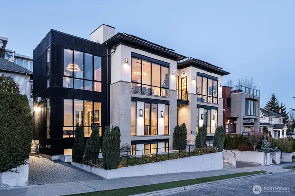 $5,308,000 | 362 Ward Street, Seattle, WA 98109