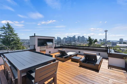 $5,308,000 | 362 Ward Street, Seattle, WA 98109