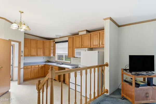 $219,500 | 4 Country Lane, Ticonderoga, NY 12883