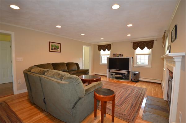 269 Pelham Island Road Wayland, MA 01778 - Photo 11 of 24