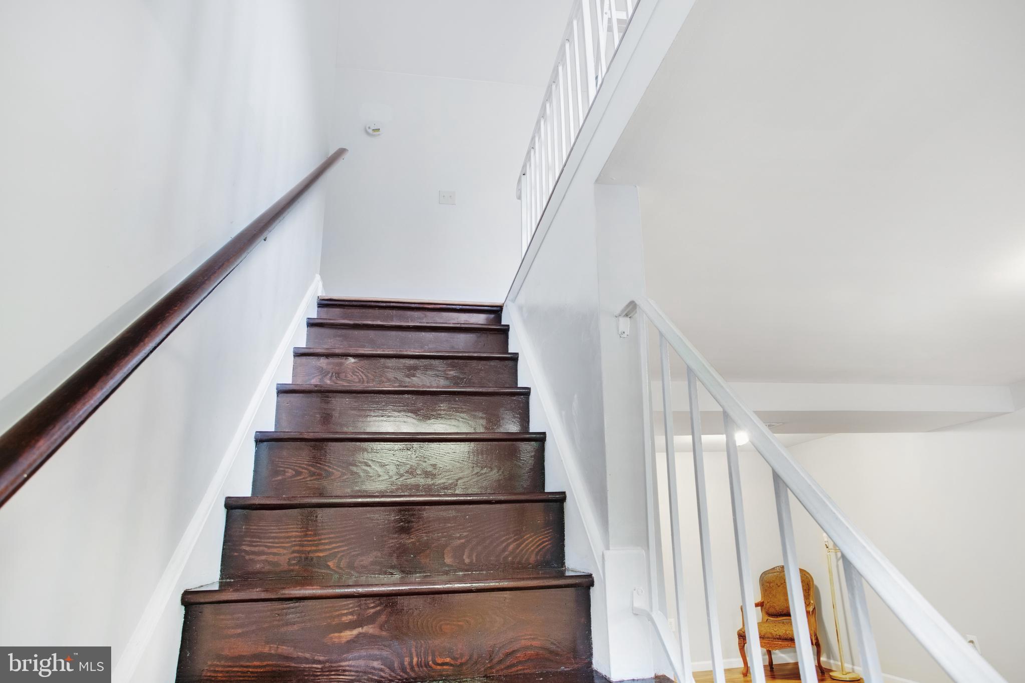 4313 Granby Road Woodbridge, VA 22193 - Photo 2 of 43 Gallery Image 2
