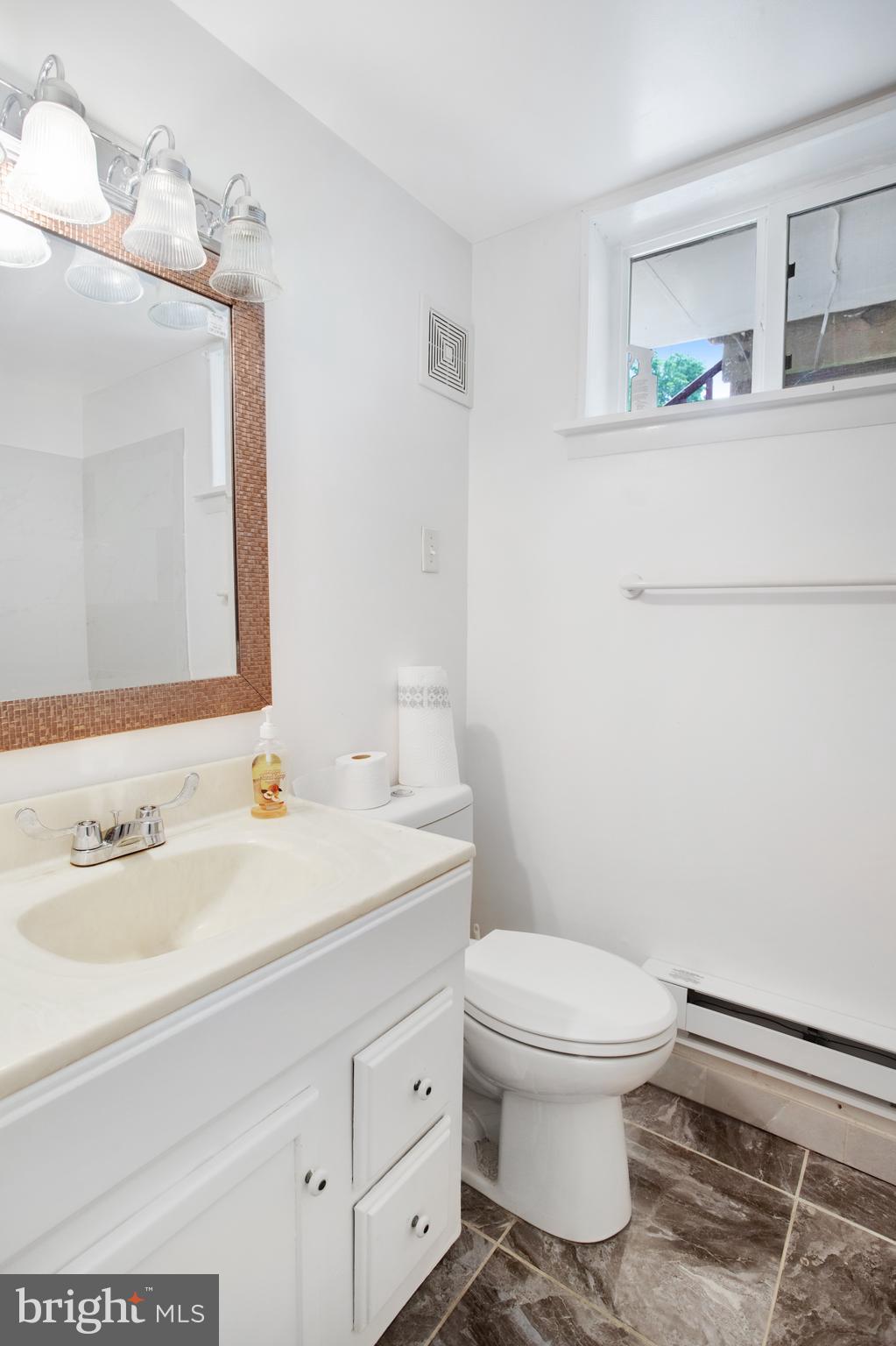 4313 Granby Road Woodbridge, VA 22193 - Photo 35 of 43 Gallery Image 35