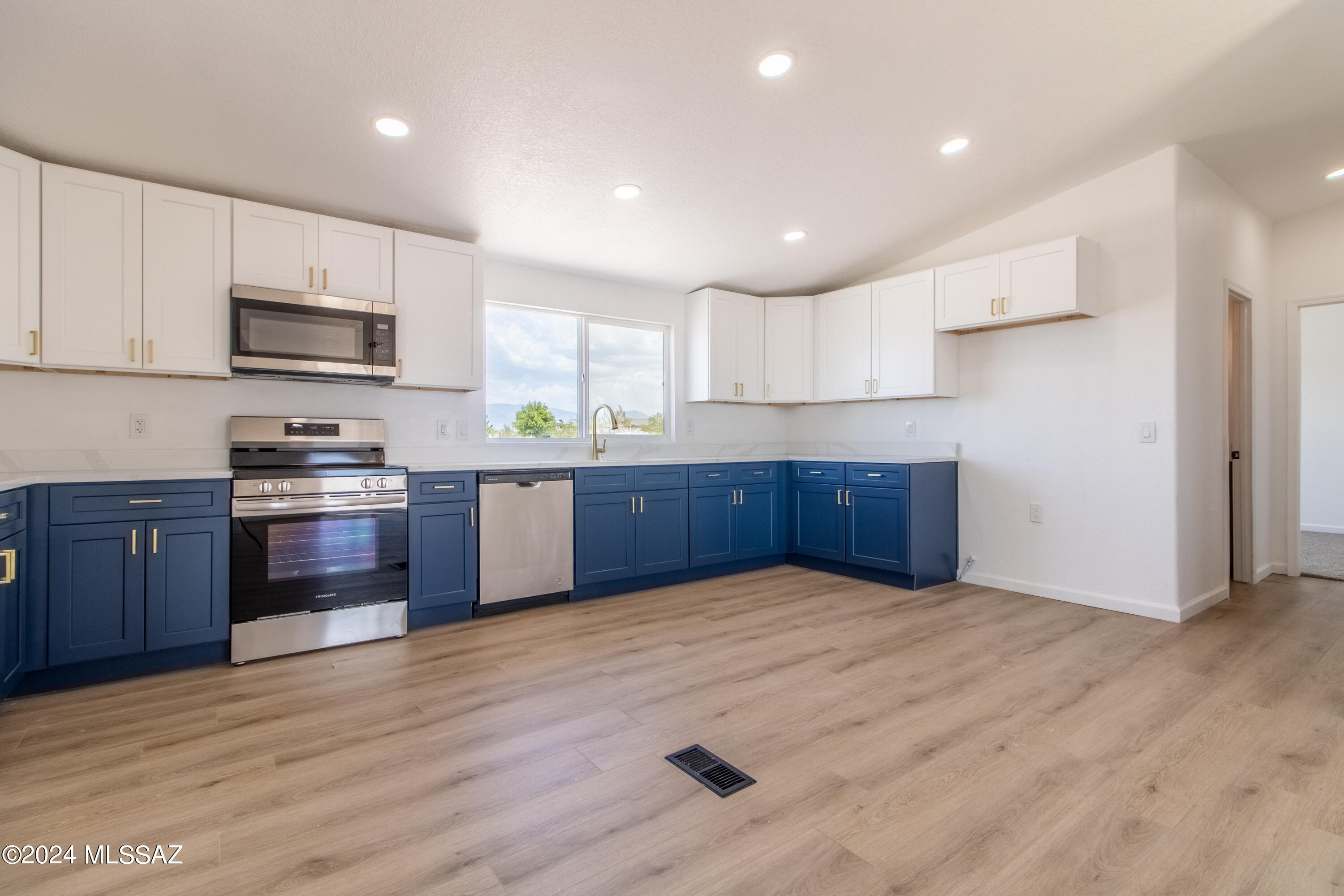 13400 South Hunting Dog Road Vail, AZ 85641 - Photo 2 of 19 Gallery Image 2