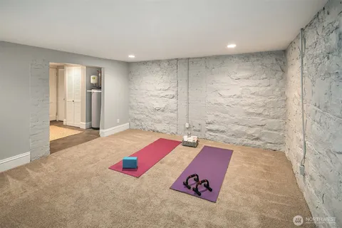 $1,225,000 | 4422 Montana Circle, Seattle, WA 98199