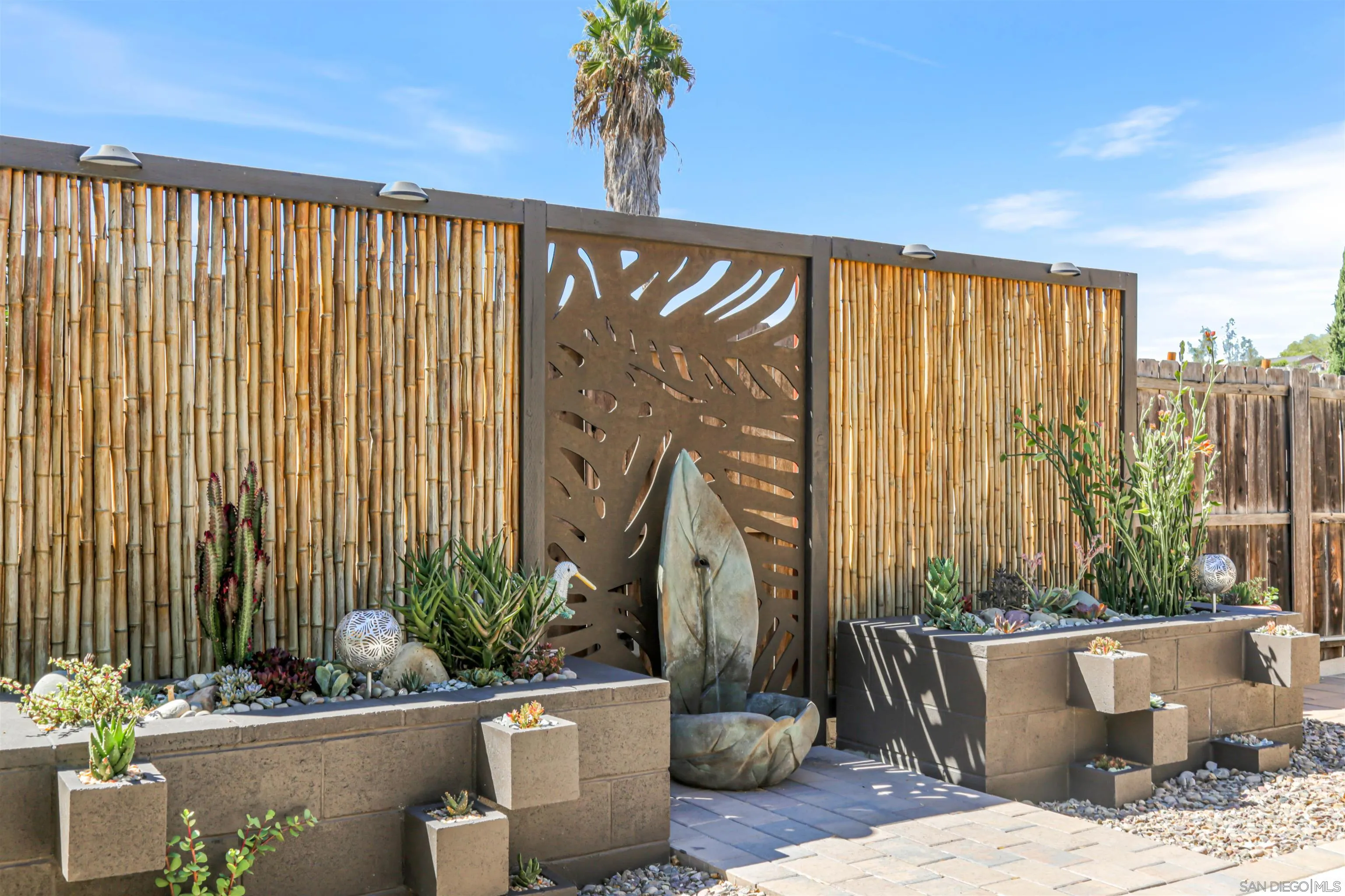 13515 Utopia Road Poway, CA 92064 - Photo 30 of 36 a view of balcony with furniture