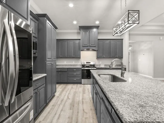 $474,900 | 102 Hidden Trail, Leesville, LA 71446