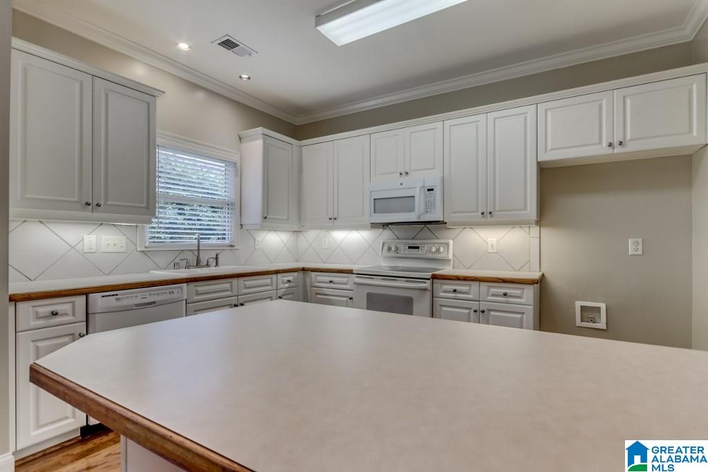 4049 Alston Way Birmingham, AL 35242 - Photo 16 of 37