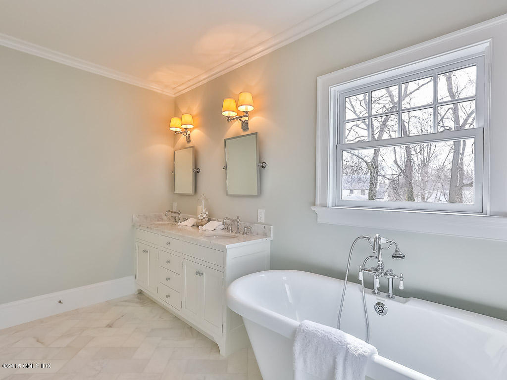10 Durkin Place Riverside, CT 06878 - Photo 21 of 35 0022.jpg