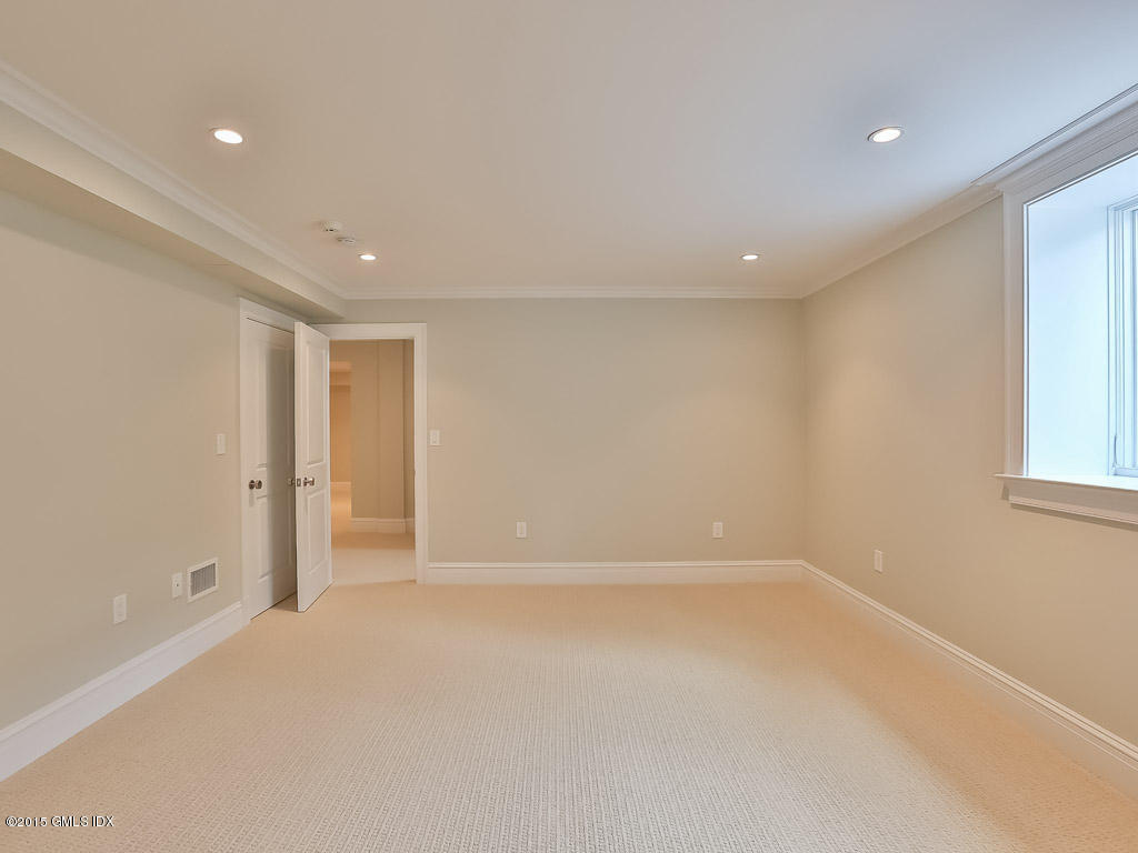 10 Durkin Place Riverside, CT 06878 - Photo 33 of 35 0052.jpg