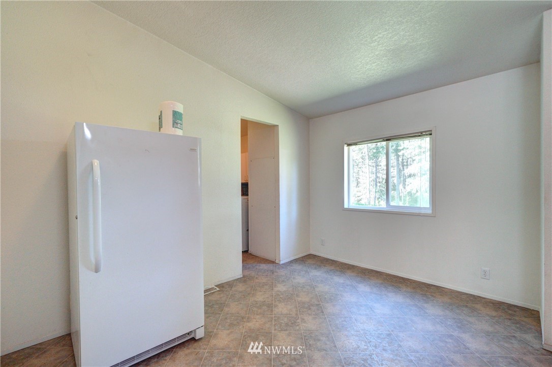 1610 Tiedman Road Southwest Lakebay, WA 98349 - Photo 10 of 31 Gallery Image 10