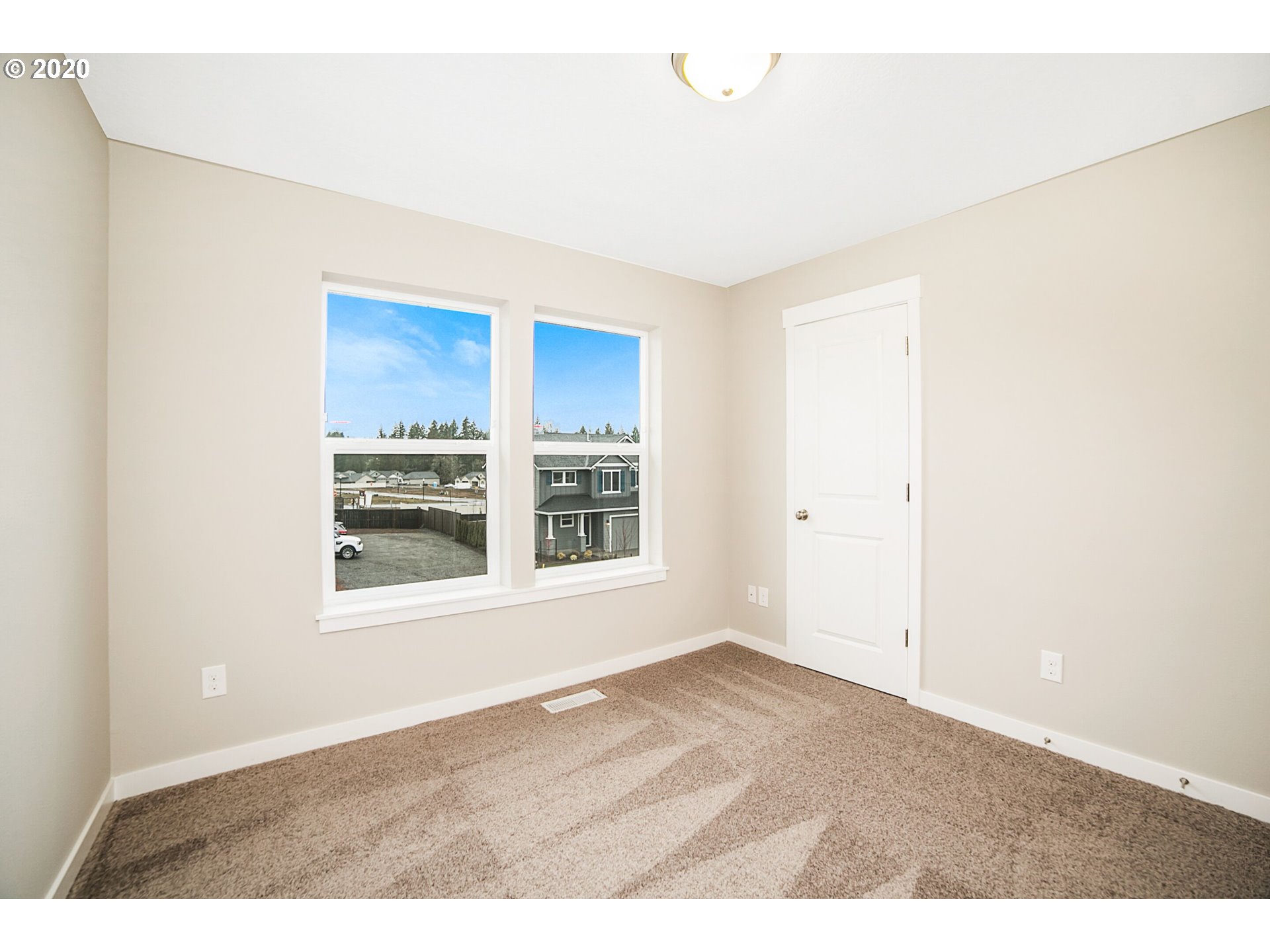5954 North 89th Avenue Camas, WA 98607 - Photo 5 of 20 Gallery Image 5