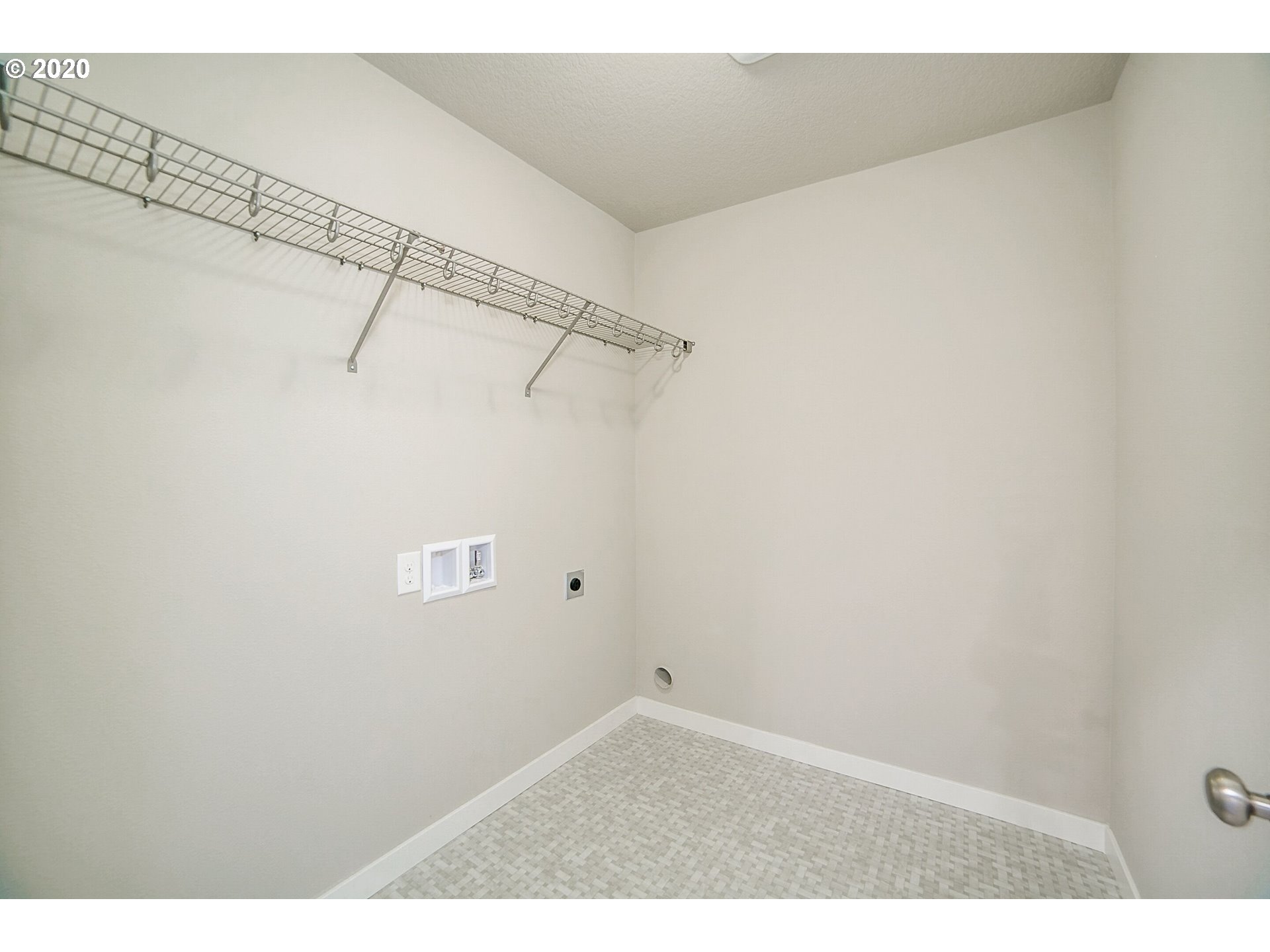 5954 North 89th Avenue Camas, WA 98607 - Photo 9 of 20 Gallery Image 9