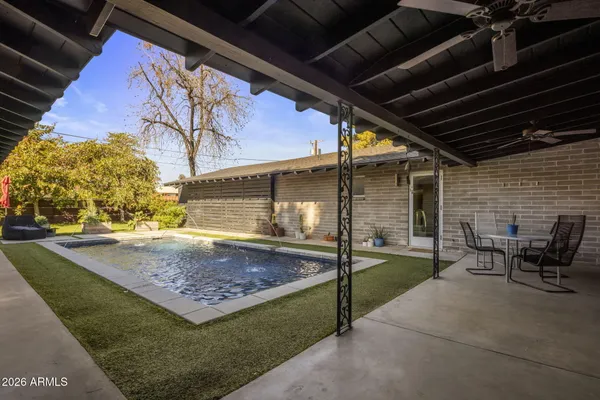 $1,075,000 | 1630 East Solano Drive, Phoenix, AZ 85016