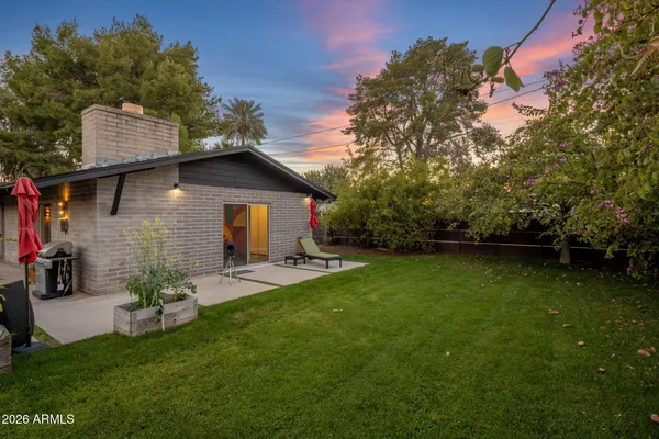 $1,075,000 | 1630 East Solano Drive, Phoenix, AZ 85016