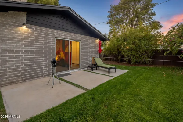 $1,075,000 | 1630 East Solano Drive, Phoenix, AZ 85016