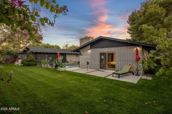 $1,075,000 | 1630 East Solano Drive, Phoenix, AZ 85016