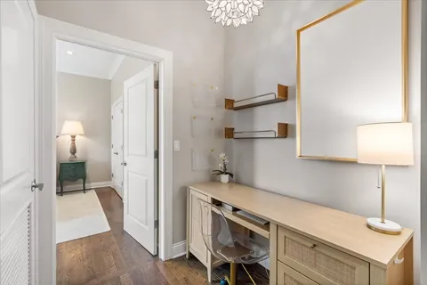 $699,000 | 4860 North Clark Street, Unit 3S, Chicago, IL 60640