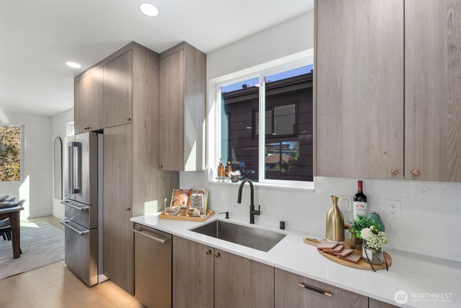 309 Northwest 92nd Street Seattle, WA 98117 - Photo 21 of 36