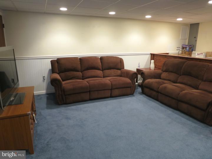 909 Ash Road Wallingford, PA 19086 - Photo 12 of 25 Family Room