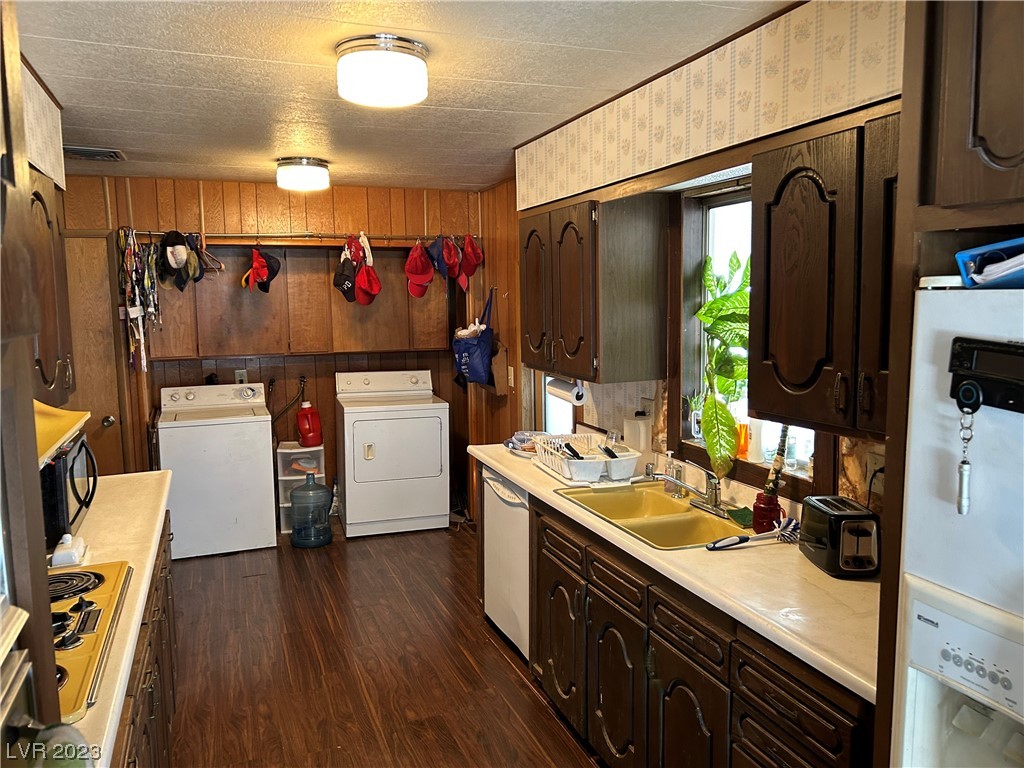 4622 Royal Ridge Way Las Vegas, NV 89103 - Photo 9 of 17 Gallery Image 9