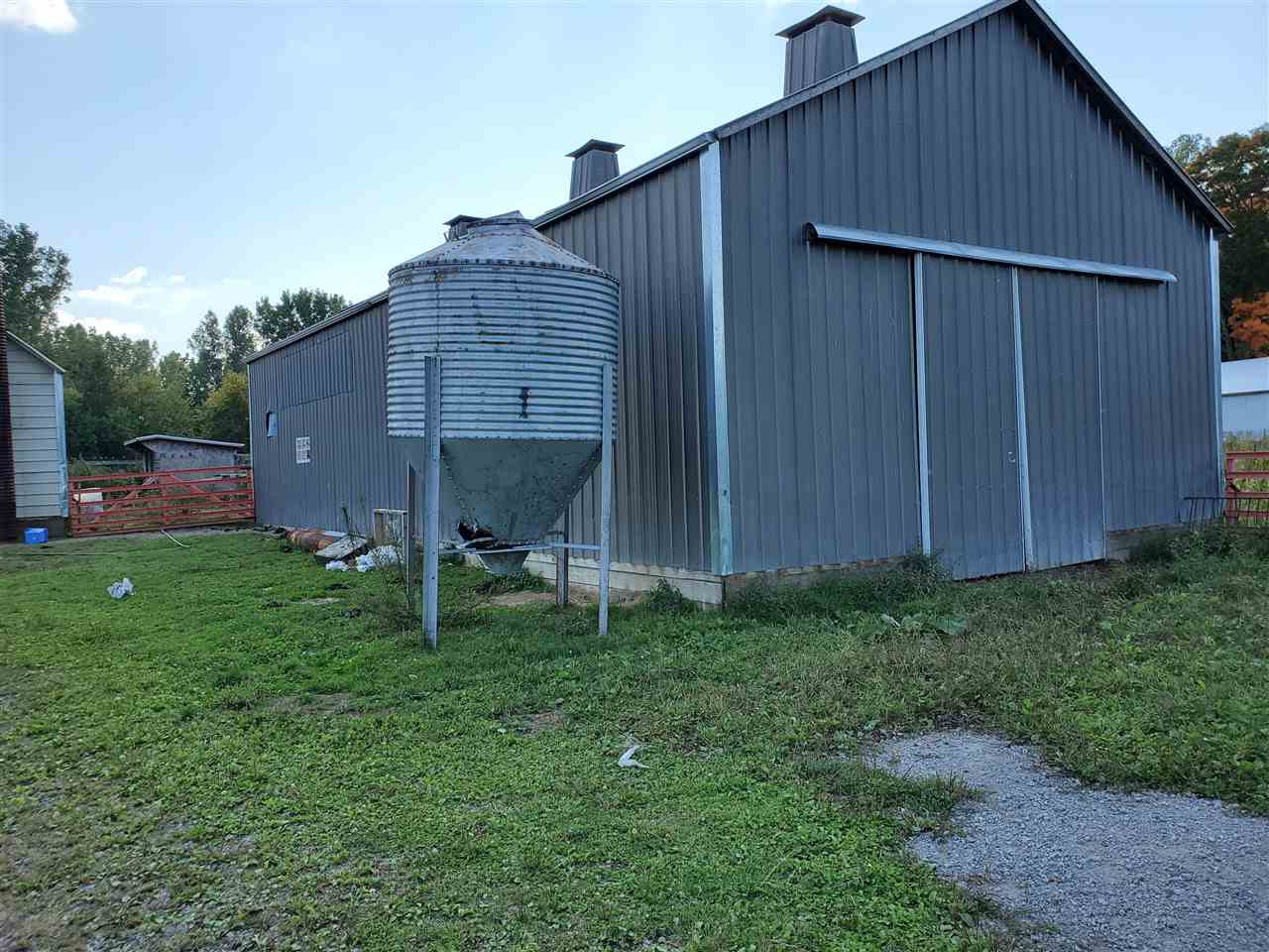 581 South Ray Quincy Road Quincy, MI 49082 - Photo 3 of 39 Photo 3