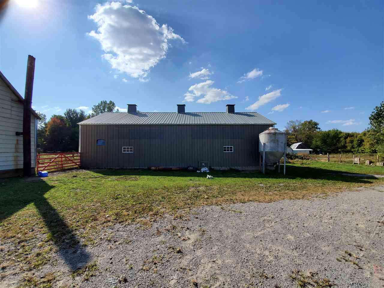 581 South Ray Quincy Road Quincy, MI 49082 - Photo 4 of 39 Photo 4