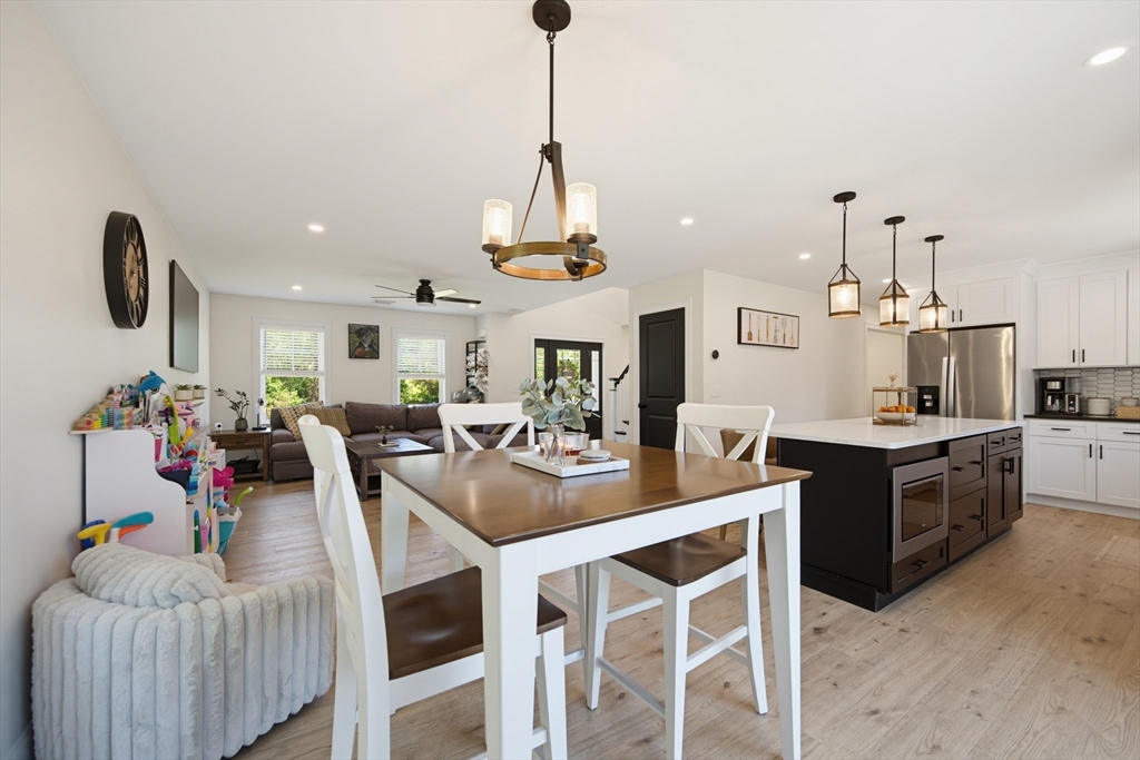 1479 Main Street Acushnet, MA 02743 - Photo 15 of 42