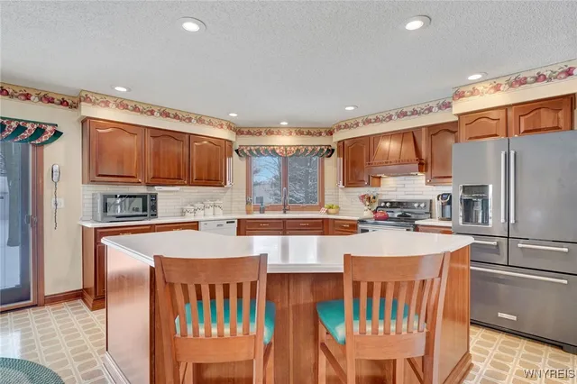 $659,900 | 15 Brentwood Common, Orchard Park, NY 14127