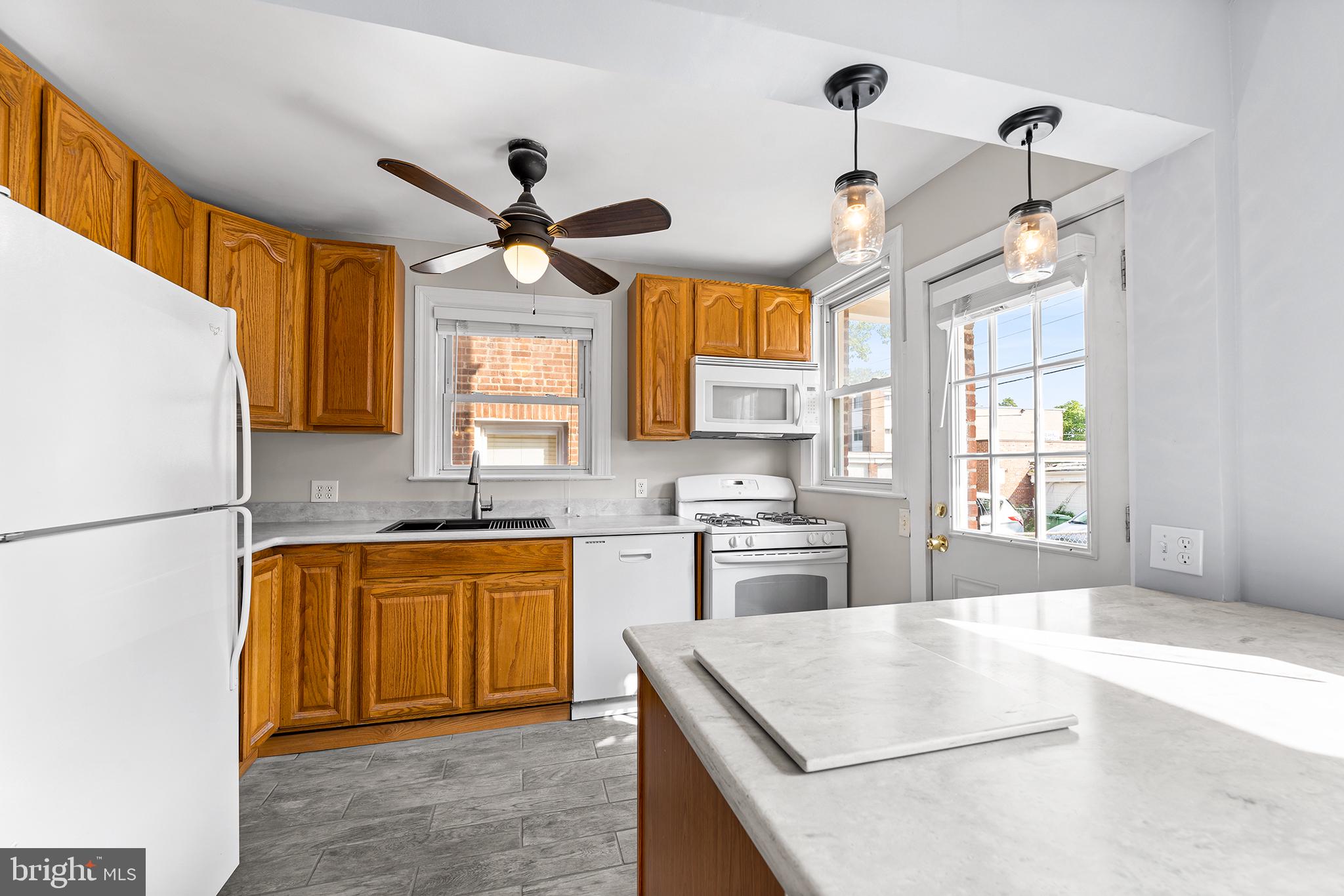 915 Calwell Road Baltimore, MD 21229 - Photo 9 of 26