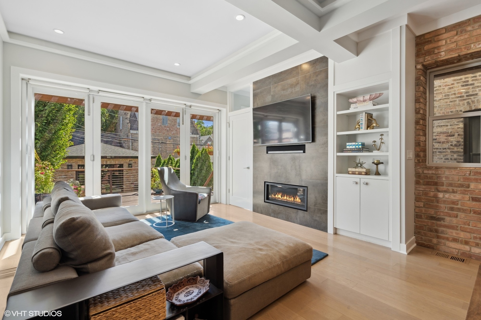 1925 West Grace Street Chicago, IL 60613 - Photo 11 of 45 a bedroom with furniture and a fireplace