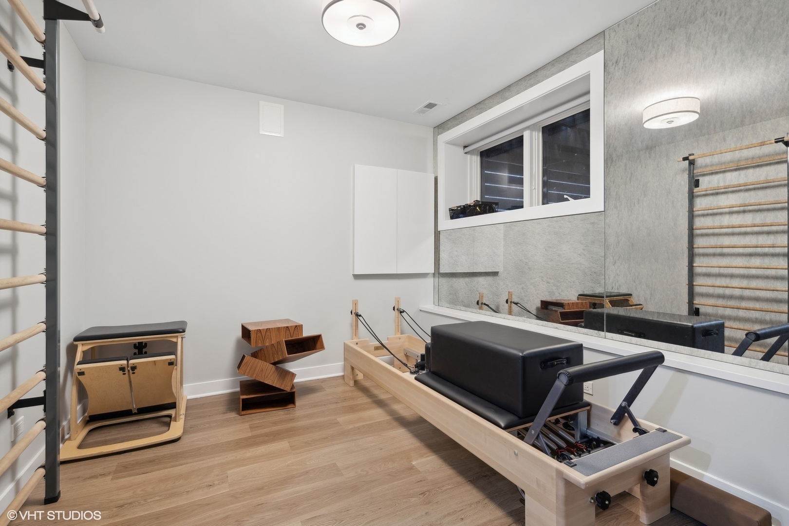 1925 West Grace Street Chicago, IL 60613 - Photo 36 of 45