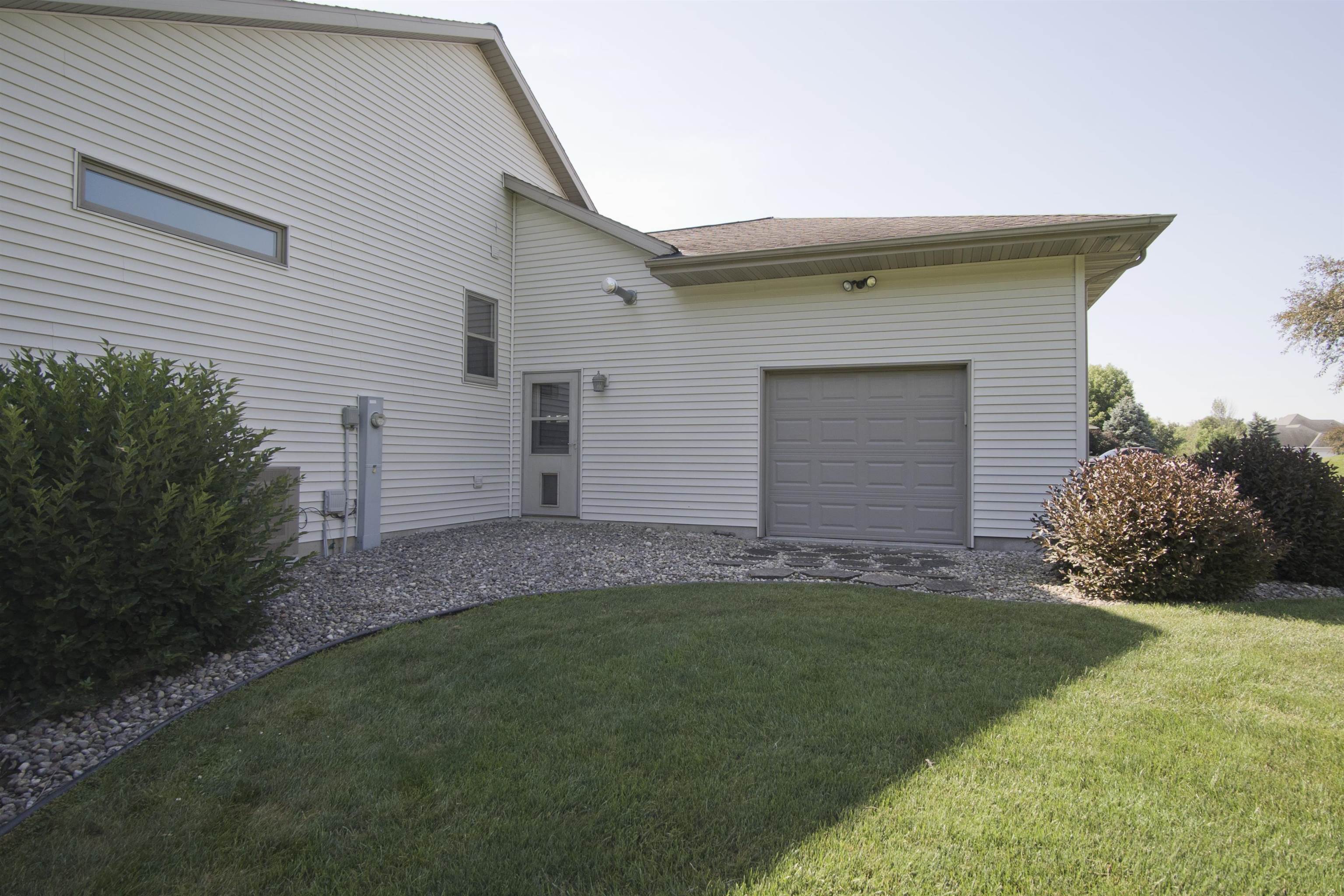 3096 Castleton Crossing Sun Prairie, WI 53590 - Photo 79 of 86 Gallery Image 79