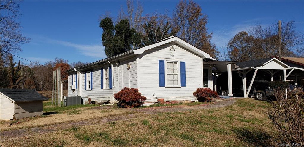 402 Queens Road Gastonia, NC 28052 - Photo 2 of 23