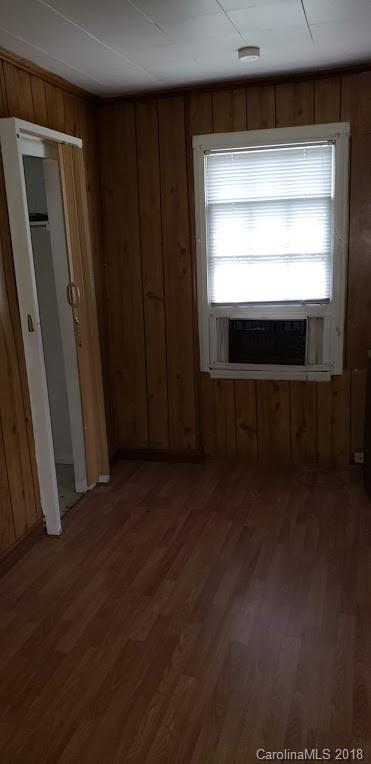 402 Queens Road Gastonia, NC 28052 - Photo 7 of 23