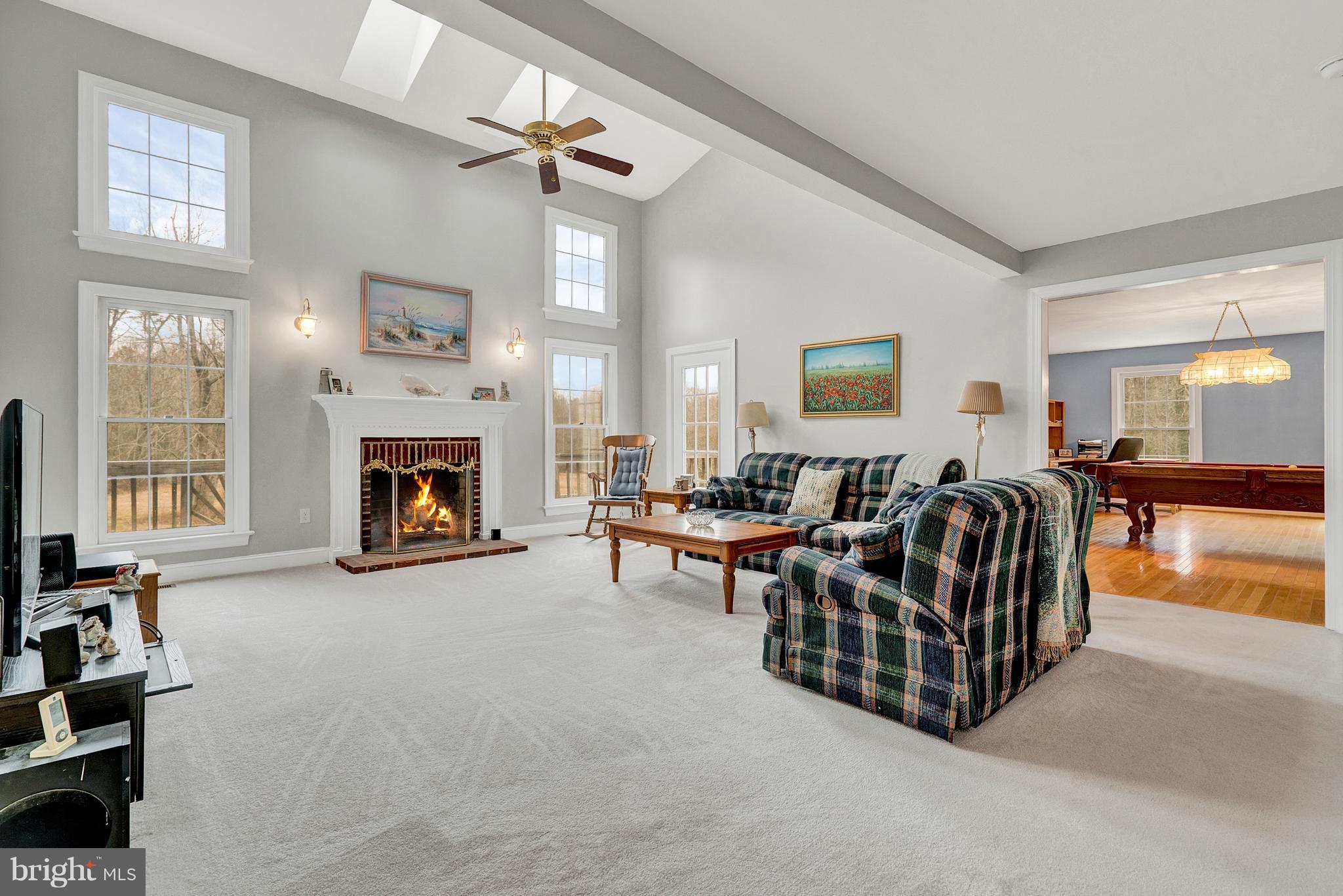 6231 Balls Mill Road Midland, VA 22728 - Photo 12 of 30 Family Room