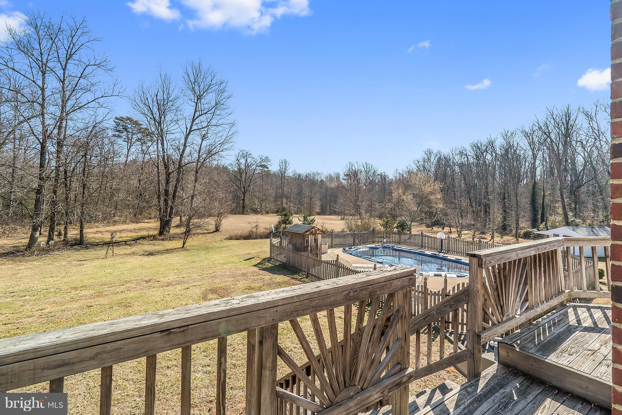 6231 Balls Mill Road Midland, VA 22728 - Photo 28 of 30 Deck