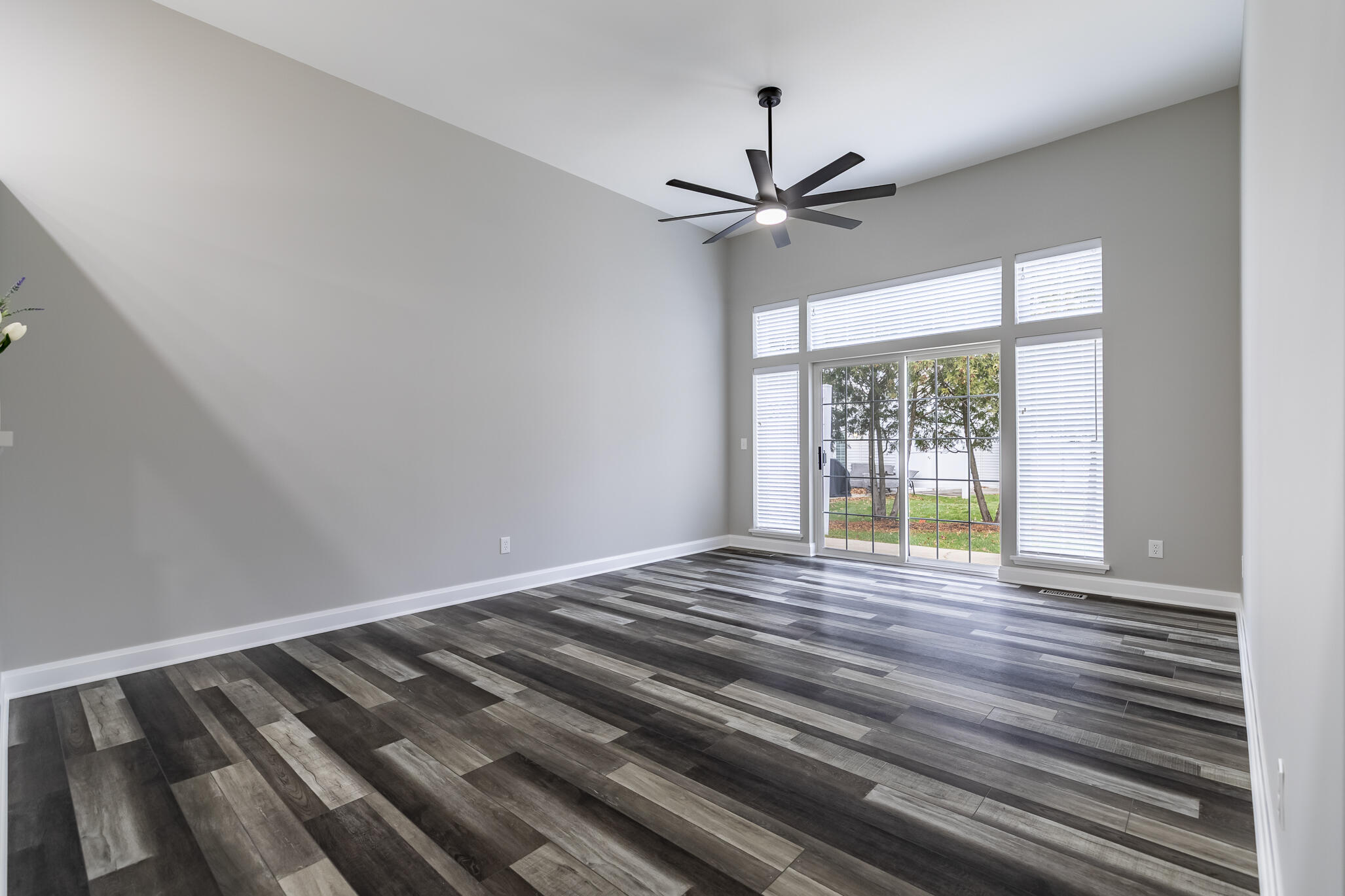 1607 Geranium Circle Valparaiso, IN 46383 - Photo 21 of 30 a view of an empty room and window