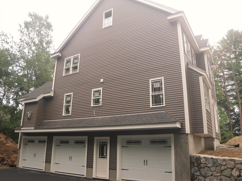 11 Pinewood Road Wilmington, MA 01887 - Photo 4 of 26 Gallery Image 4