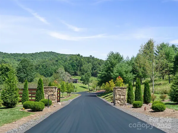 $265,000 | 0 Summit View Parkway, Unit 42, Spruce Pine, NC 28777