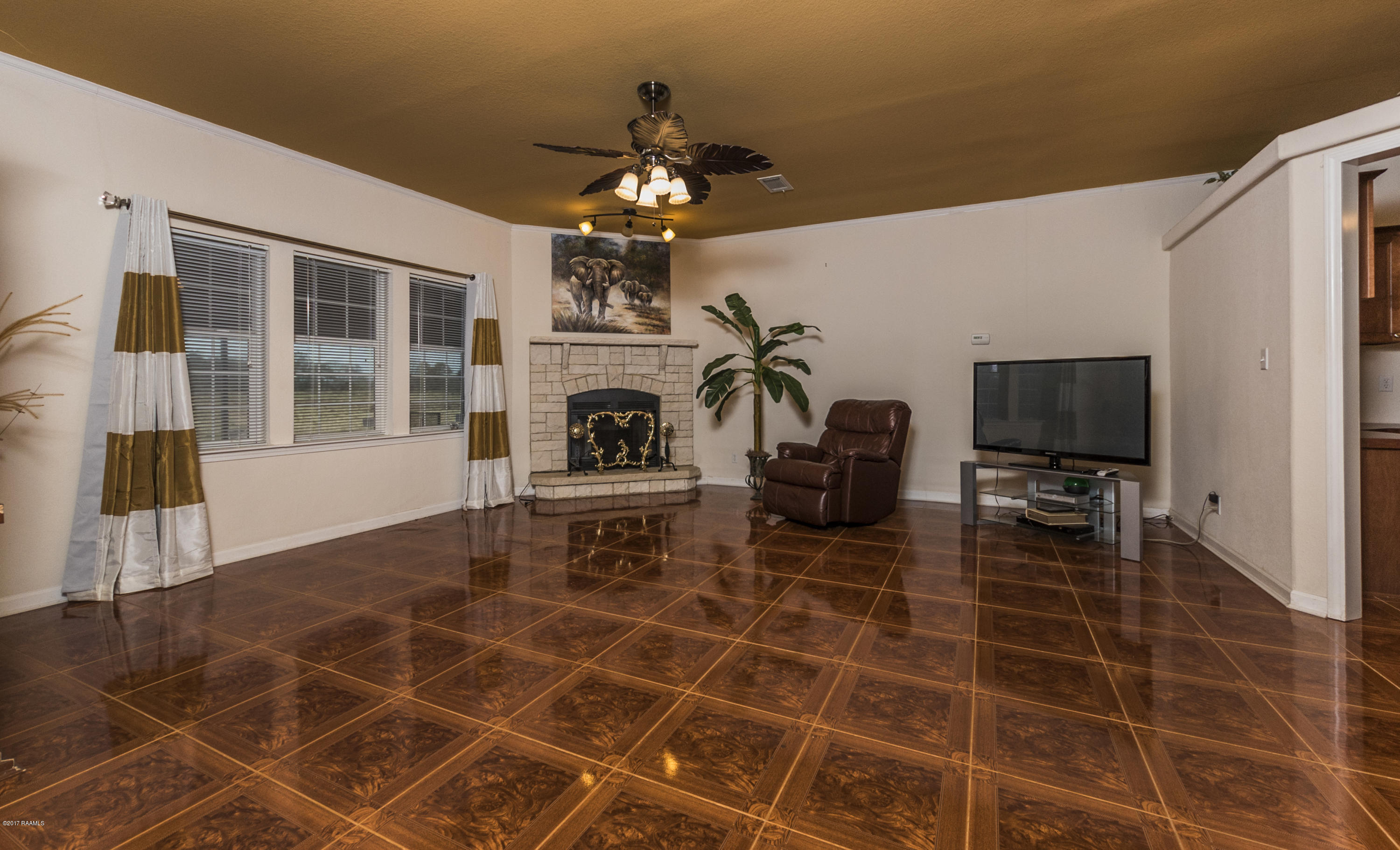 3847 Osage Trail Church Point, LA 70525 - Photo 14 of 23 Living Room 2