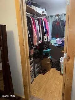 $315,000 | 4 Raceville Road, Hampton, NY 12837