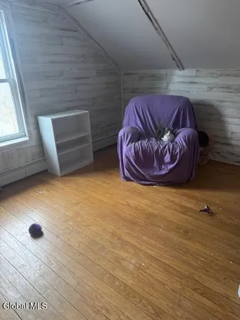 $315,000 | 4 Raceville Road, Hampton, NY 12837