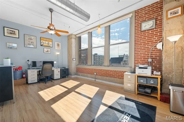 $192,900 | 1627 Locust Street, Unit 402, St. Louis, MO 63103