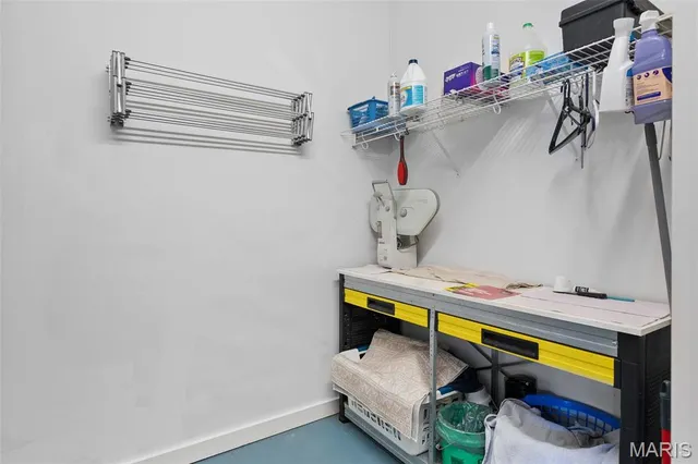 $192,900 | 1627 Locust Street, Unit 402, St. Louis, MO 63103