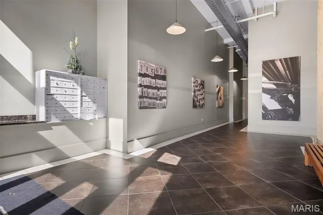 $192,900 | 1627 Locust Street, Unit 402, St. Louis, MO 63103